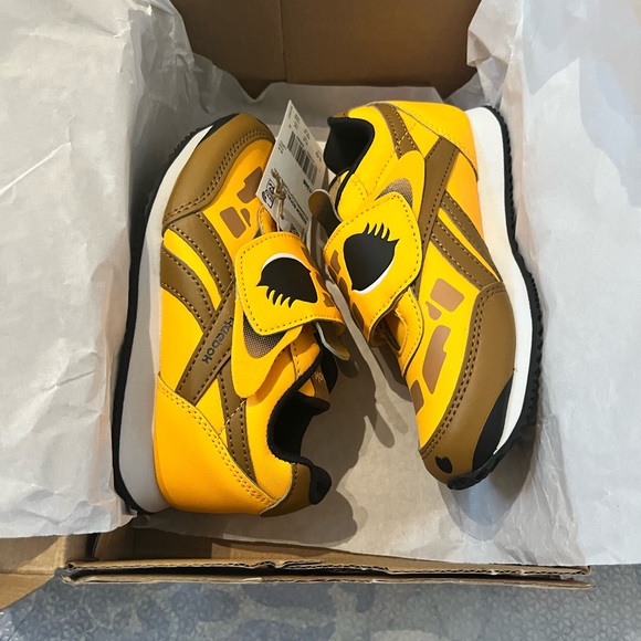 Toddler Giraffe Reeboks - Picture 2 of 4